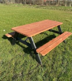 Goedkopepicknicktafels.nl | Zwart Bruine XL Picknicktafel Bruno | Tuintafel 6 Persoons | Bruin Zwart Gespoten Gedroogd Grenen Hout! 14 Goedkopepicknicktafels.nl | Zwart Bruine XL Picknicktafel Bruno | Tuintafel 6 Persoons | Bruin Zwart Gespoten Gedroogd Grenen Hout! -Tuinmeubelwinkel 1061x1200