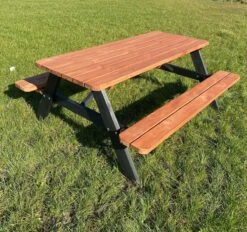 Goedkopepicknicktafels.nl | Zwart Bruine XL Picknicktafel Bruno | Tuintafel 6 Persoons | Bruin Zwart Gespoten Gedroogd Grenen Hout! 11 Goedkopepicknicktafels.nl | Zwart Bruine XL Picknicktafel Bruno | Tuintafel 6 Persoons | Bruin Zwart Gespoten Gedroogd Grenen Hout! -Tuinmeubelwinkel 1200x1127 1