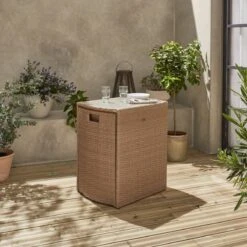 Alice's Garden Balkonset Doppio - 2 Stoelen - Inschuifbaar - Wicker - Beige 12 Alice's Garden Balkonset Doppio - 2 Stoelen - Inschuifbaar - Wicker - Beige -Tuinmeubelwinkel 1200x1200 770