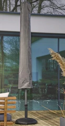 Weersbestendige Parasolhoes - Rond & Vierkant - Max. 3 X 3 M - Grijs / Antraciet - Stokparasol 15 Weersbestendige Parasolhoes - Rond & Vierkant - Max. 3 X 3 M - Grijs / Antraciet - Stokparasol -Tuinmeubelwinkel 616x1200